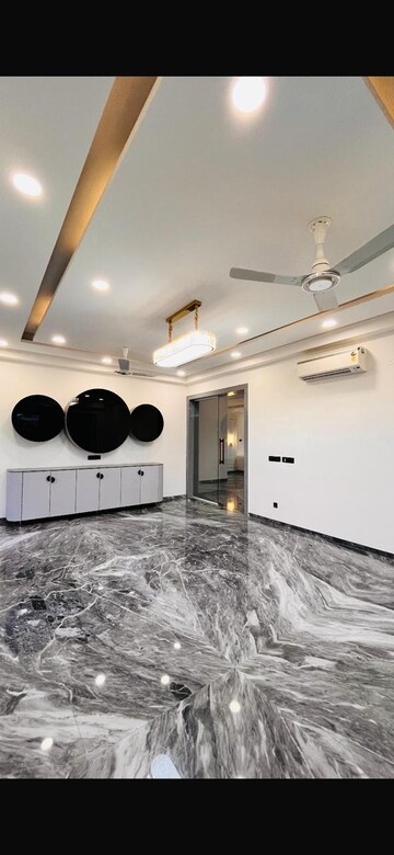 3.5 BHK Builder Floor For Sale in Sushant Lok 3, Sector 57