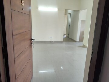 Room in 3 BHK Apartment at Emaar Emerald Estate, Sector 65 – for Rent