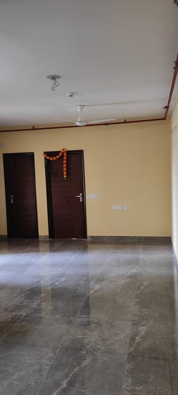 2 BHK Apartment For Rent in SG Shikhar Height, Siddharth Vihar