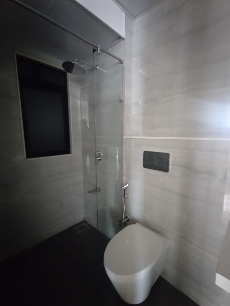 Bathroom, dosti-eastern-bay-phase-1 2 Bedroom 741 Sq.Ft. Apartment In Wadala Mumbai 9647792