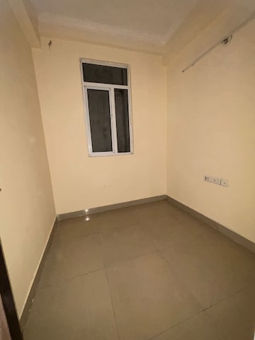 Room in 3 BHK Apartment at Bulland Heights, Sain Vihar – for Sale