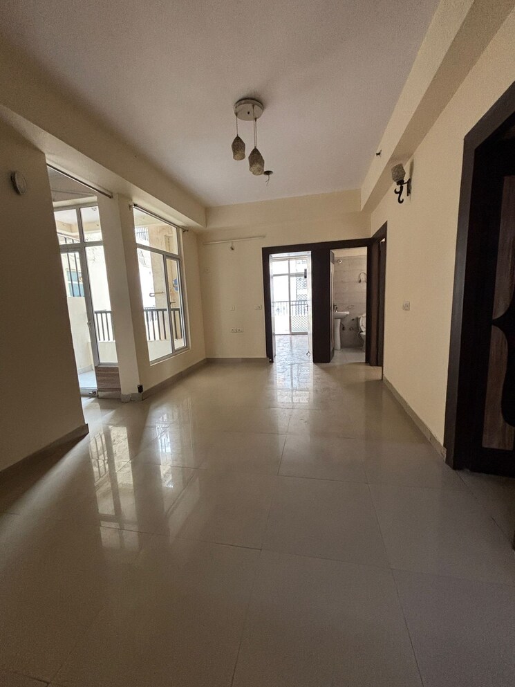 undefined, bulland-heights 3 Bedroom 1851 Sq.Ft. Apartment In Sain Vihar Ghaziabad 9647764