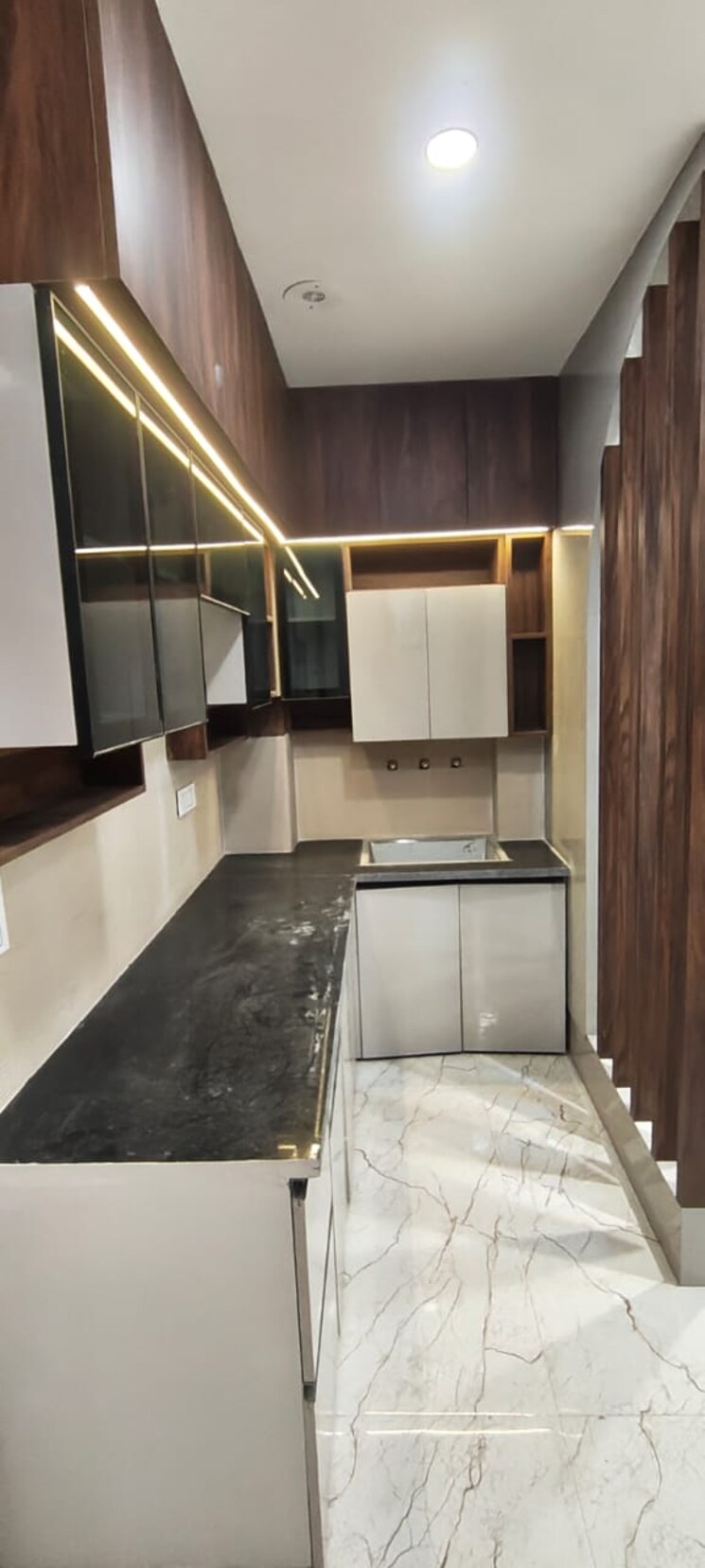 Kitchen, dwarka mor 3 Bedroom 80 Sq.Yd. Builder Floor In Dwarka Mor Delhi 9647857