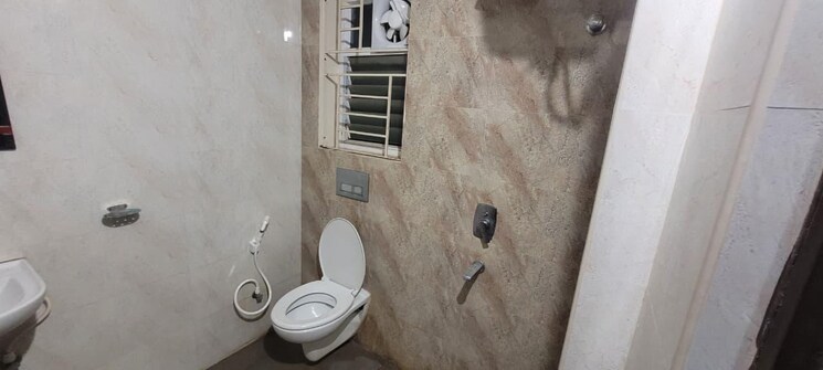 Bathroom, raghuram-a2a-life-spaces 3 Bedroom 1750 Sq.Ft. Apartment In Bala Nagar Hyderabad 9647815
