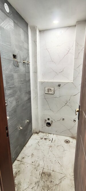 Master Bedroom in 2 BHK Builder Floor at Dwarka Mor – for Sale