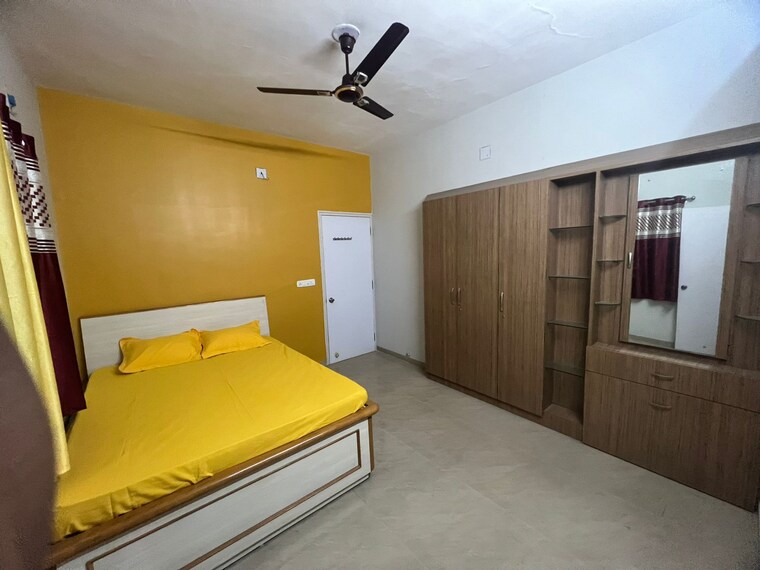 Bedroom, subhanpura Pg For Girls In Subhanpura 9647889