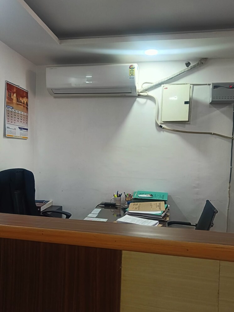 undefined, gomti nagar Commercial Office Space 1500 Sq.Ft. In Gomti Nagar Lucknow 9647918