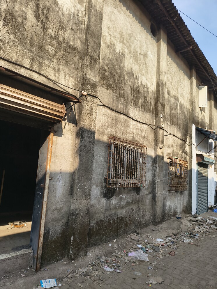 Exterior View, vidyavihar west Commercial Warehouse 1800 Sq.Yd. In Vidyavihar West Mumbai 9647936