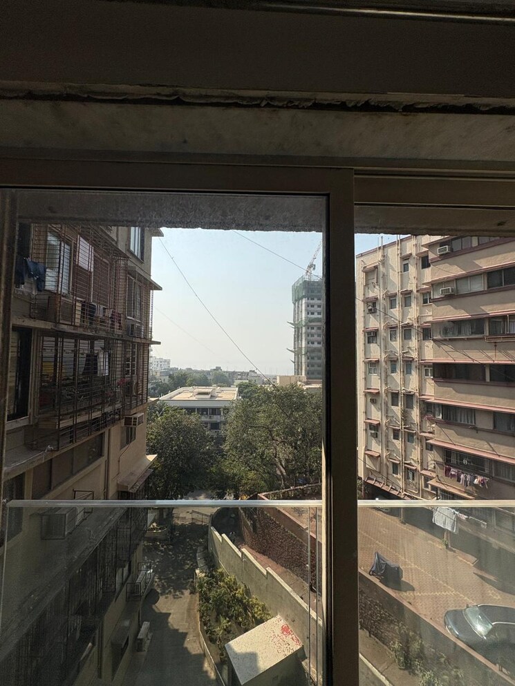 Balcony, nutan-madhuban-apartment 1 Bedroom 500 Sq.Ft. Apartment In Worli Mumbai 9647973