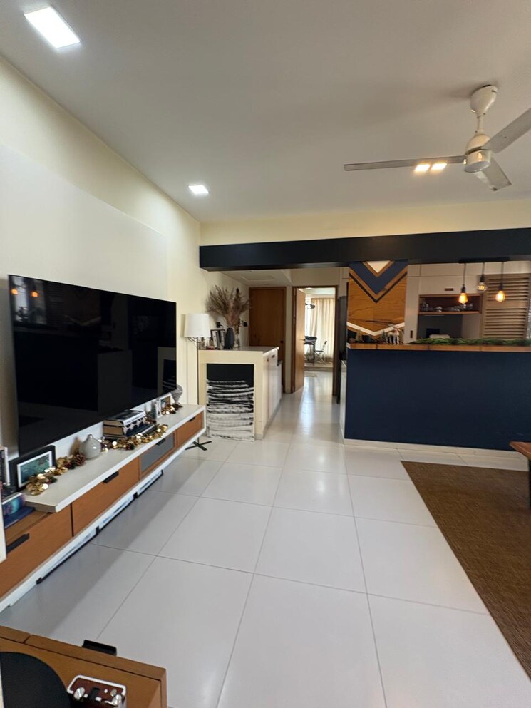 Kitchen, nutan-madhuban-apartment 1 Bedroom 500 Sq.Ft. Apartment In Worli Mumbai 9647973
