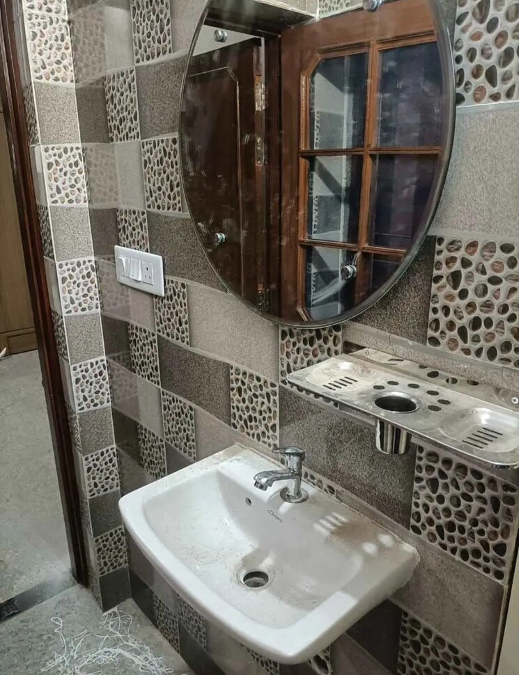 Bathroom, dhakoli 2 Bedroom 900 Sq.Ft. Apartment In Dhakoli Zirakpur 9647970