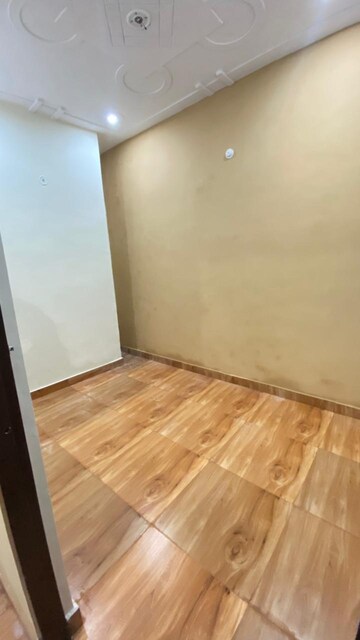 Room in 2 BHK Independent House at Amrai Gaon – for Rent