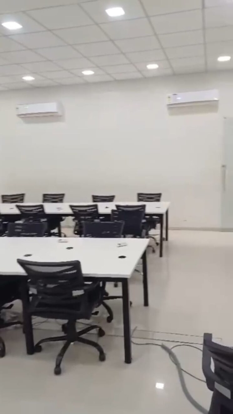 Team Area, science city Commercial Office Space 1500 Sq.Ft. In Science City Ahmedabad 9647972