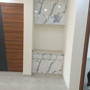 Room in 3 BHK Builder Floor at Vipul World Floors, Sector 48 – for Rent