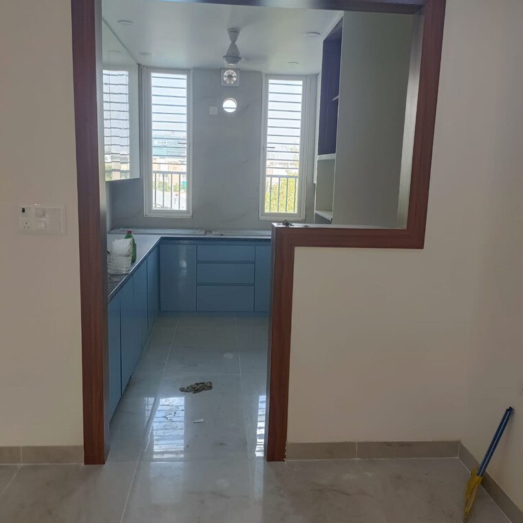 Room, vipul-world-floors 3 Bedroom 200 Sq.Ft. Builder Floor In Sector 48 Gurgaon 9648007