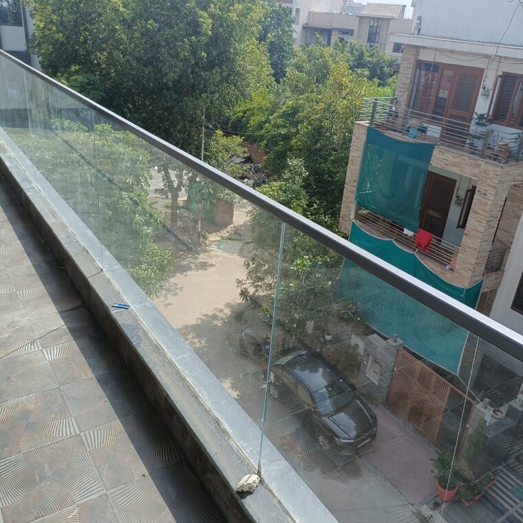 Balcony, vipul-world-floors 3 Bedroom 200 Sq.Ft. Builder Floor In Sector 48 Gurgaon 9648007