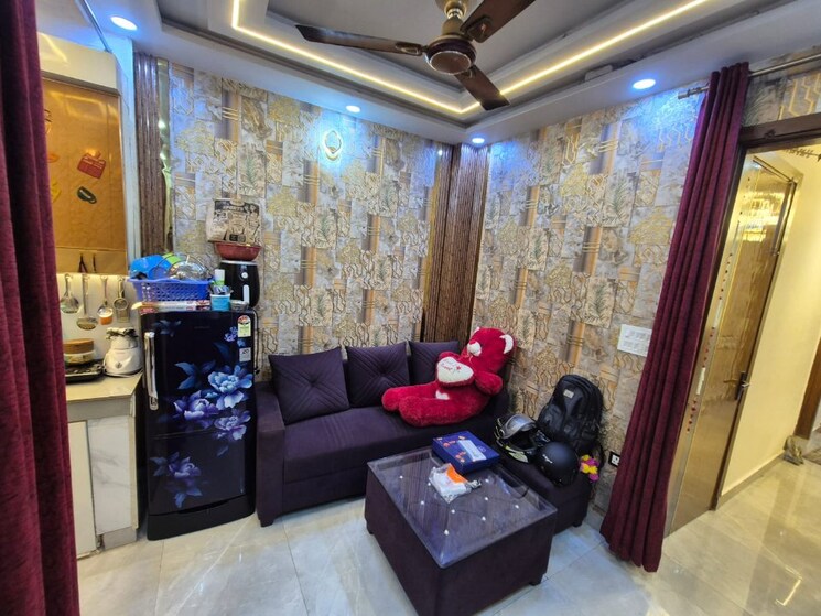 Living Room, om vihar 1 Bedroom 450 Sq.Ft. Apartment In Om Vihar Delhi 9648001