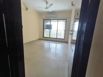 Room in 2 BHK Apartment at Kasturi Heights, Kharghar – for Sale