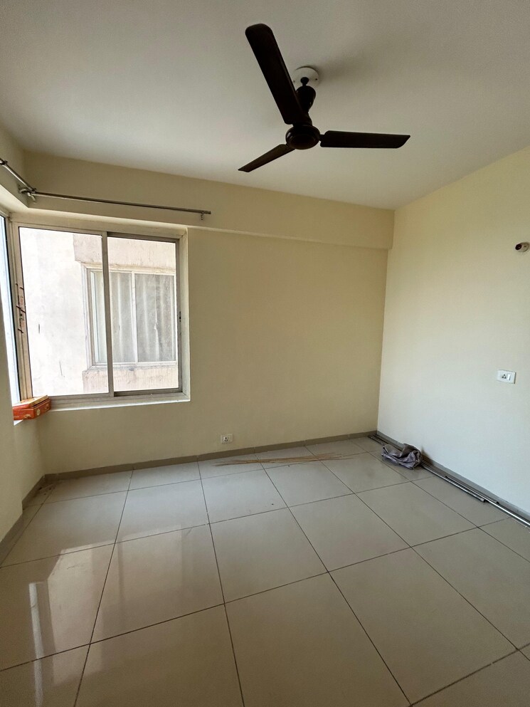 Room, wave-dream-homes 2 Bedroom 808 Sq.Ft. Apartment In Wave City Ghaziabad 9648037