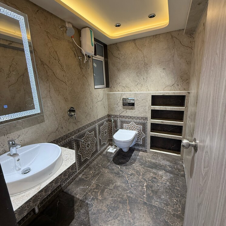 Bathroom, jogeshwari west 2 Bedroom 800 Sq.Ft. Apartment In Jogeshwari West Mumbai 9648051