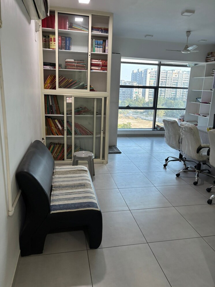 undefined, science city Commercial Office Space in IT/SEZ 1063 Sq.Ft. In Science City Ahmedabad 9648071