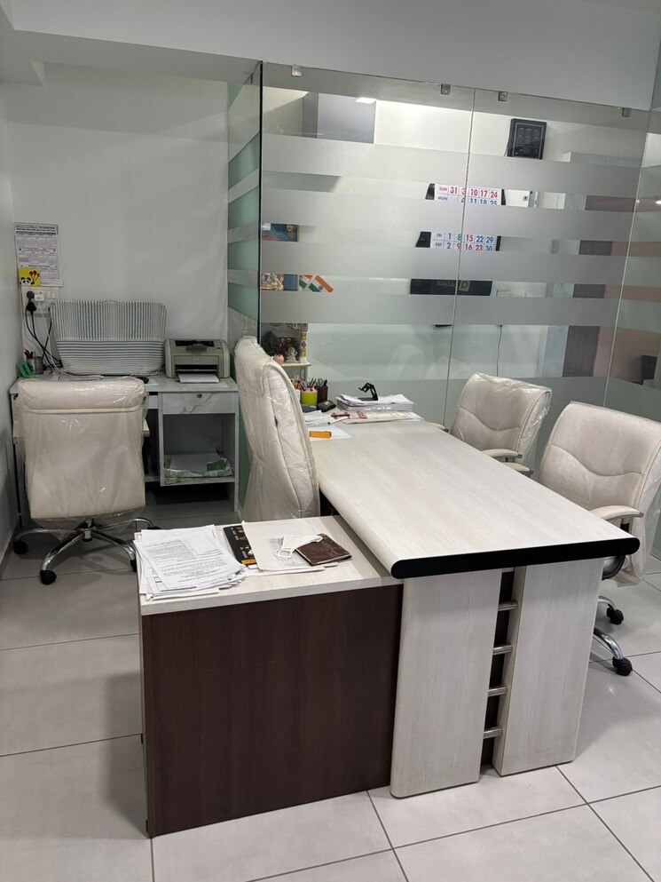 Team Area, science city Commercial Office Space in IT/SEZ 1063 Sq.Ft. In Science City Ahmedabad 9648071