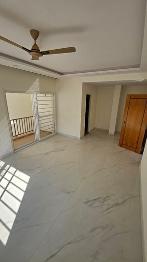 Room in 3 BHK Apartment at Lgcl Stone Scape, Hennur – for Rent