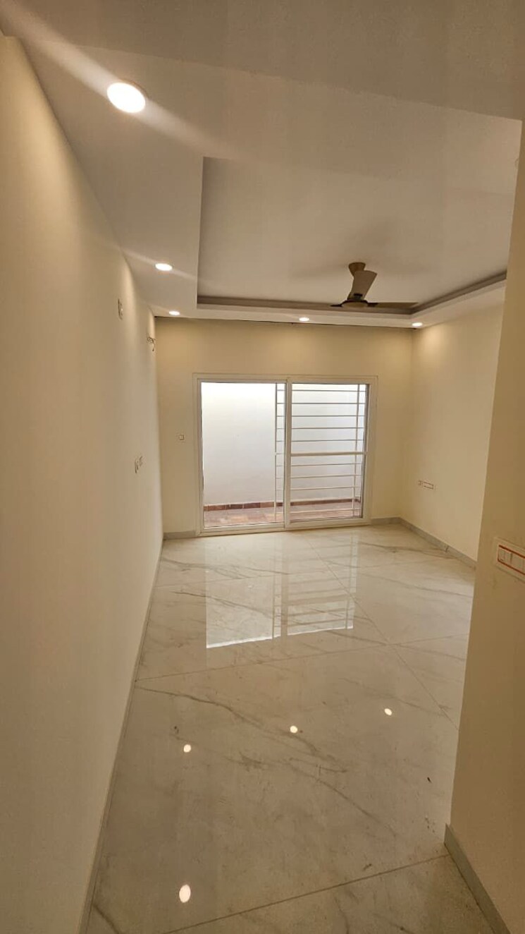 Room, lgcl-stone-scape 3 Bedroom 2351 Sq.Ft. Apartment In Hennur Bangalore 9648087