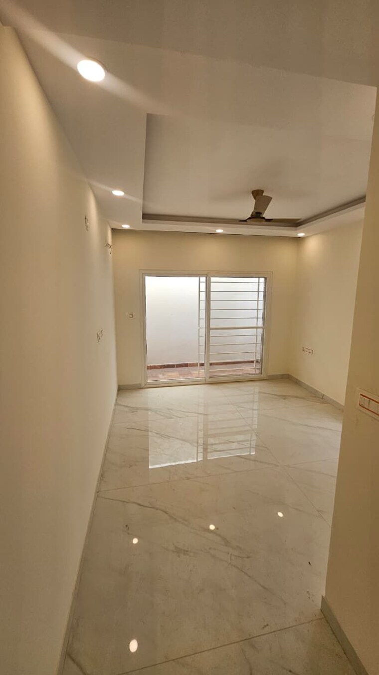 Room, lgcl-stone-scape 3 Bedroom 2351 Sq.Ft. Apartment In Hennur Bangalore 9648087