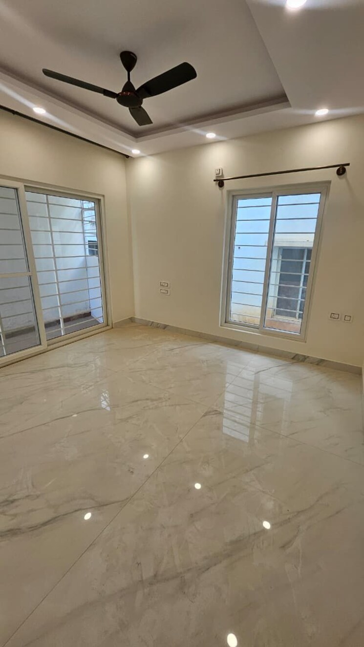 Room, lgcl-stone-scape 3 Bedroom 2351 Sq.Ft. Apartment In Hennur Bangalore 9648087