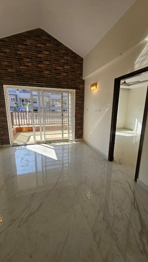 Room in 3 BHK Apartment at Lgcl Stone Scape, Hennur – for Rent