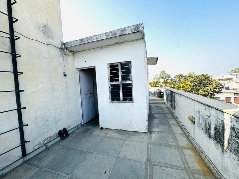 Exterior View, greater kailash i 3 Bedroom 1872 Sq.Ft. Builder Floor In Greater Kailash I Delhi 9648141