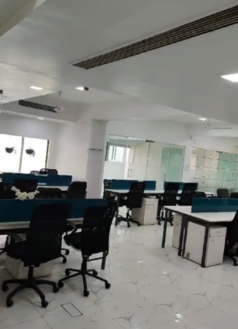 Team Area, sector 63 Commercial Office Space 5000 Sq.Ft. In Sector 63 Noida 9648116