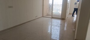 Room in 2 BHK Apartment at Signature Global Prime, Sector 63a – for Rent
