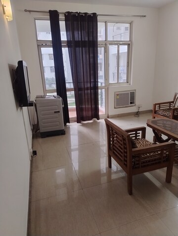 Staircase in 3 BHK Apartment at Omaxe R2, Gomti Nagar – for Rent