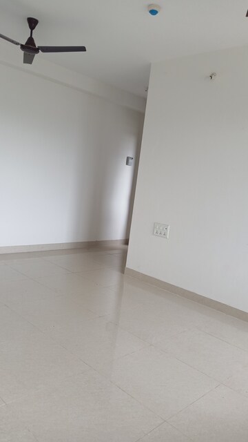 Room in 2 BHK Apartment at Sinhagad Road – for Rent