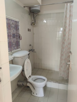 Bathroom in 2 BHK Apartment at DLF The Carlton Estate, Dlf Phase V – for Rent