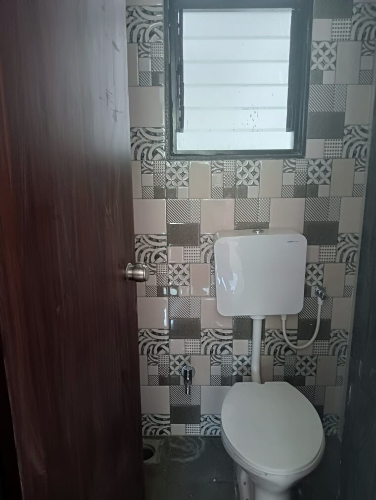 Bathroom, awesome-residency 2.5 Bedroom 1200 Sq.Ft. Apartment In Baner Pune 9648145