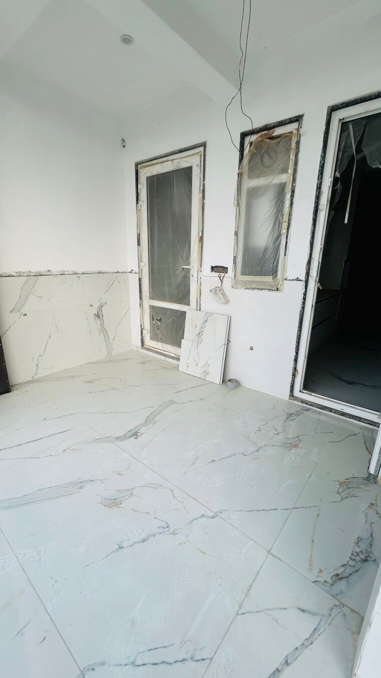 Bathroom, unitech-residency-greens 4 Bedroom 1850 Sq.Ft. Builder Floor In Sector 46 Gurgaon 9648171