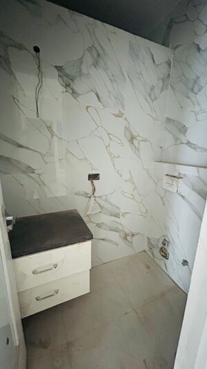 Bathroom in 4 BHK Builder Floor at Unitech Residency Greens, Sector 46 – for Rent