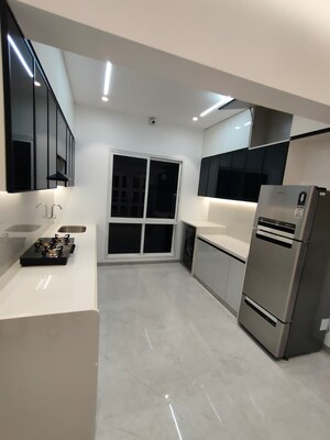 Team Area in 1 BHK Apartment at DB Soham Heights, Kandivali West – for Sale