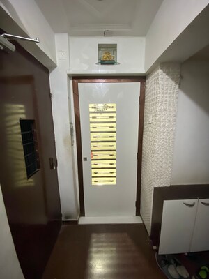 Furnished Amenities in 2 BHK Apartment at Sai Smruti Dadar East, Dadar East – for Rent