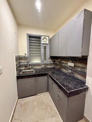 Kitchen in 4 BHK Builder Floor at Unitech South City 1, South City 1 – for Rent