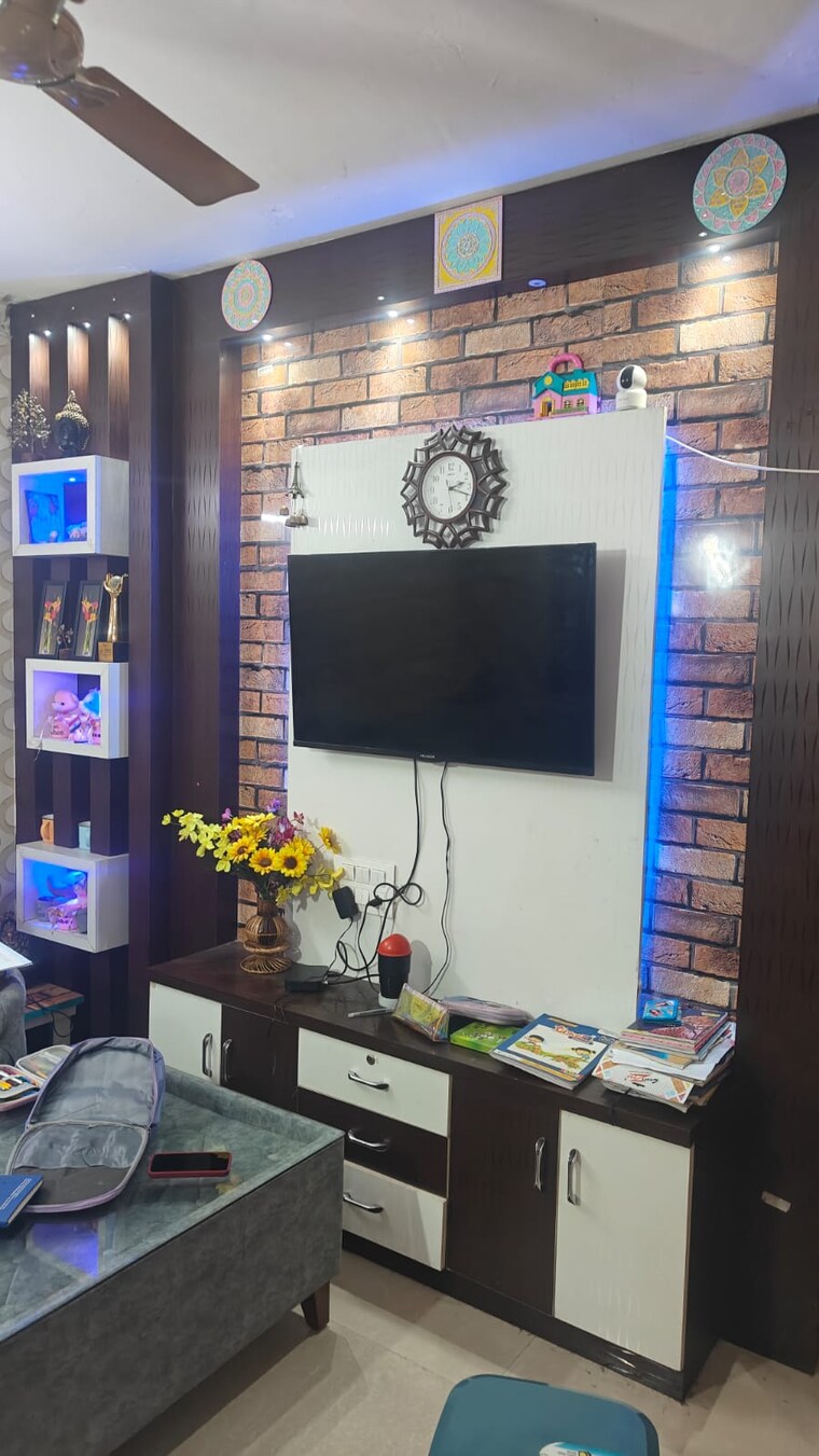 Living Room, klj-greens 3 Bedroom 1602 Sq.Ft. Apartment In Sector 77 Faridabad 9648244