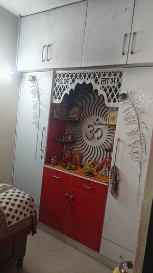 Furnished Amenities in 3 BHK Apartment at KLJ Greens, Sector 77 – for Sale