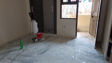 Room in 1 BHK Builder Floor at Vaishali Sector 6 – for Sale