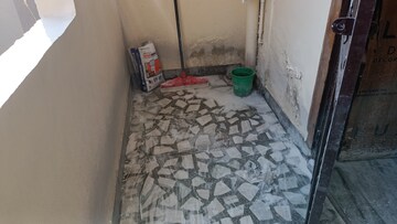 Balcony in 1 BHK Builder Floor at Vaishali Sector 6 – for Sale