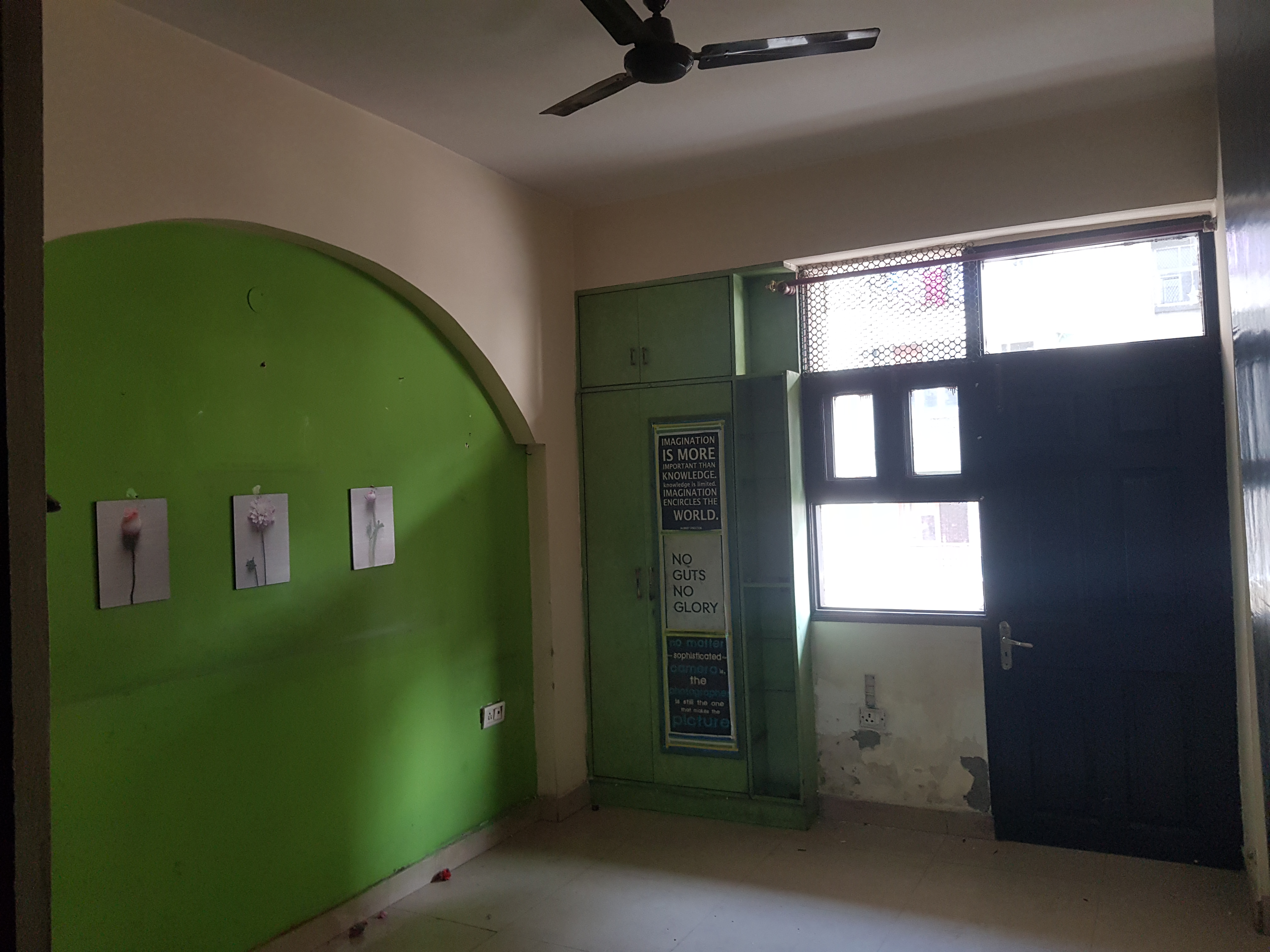 2 BHK + Pooja Room 1000 Sq.Ft. Apartment in Gaurs Galaxy