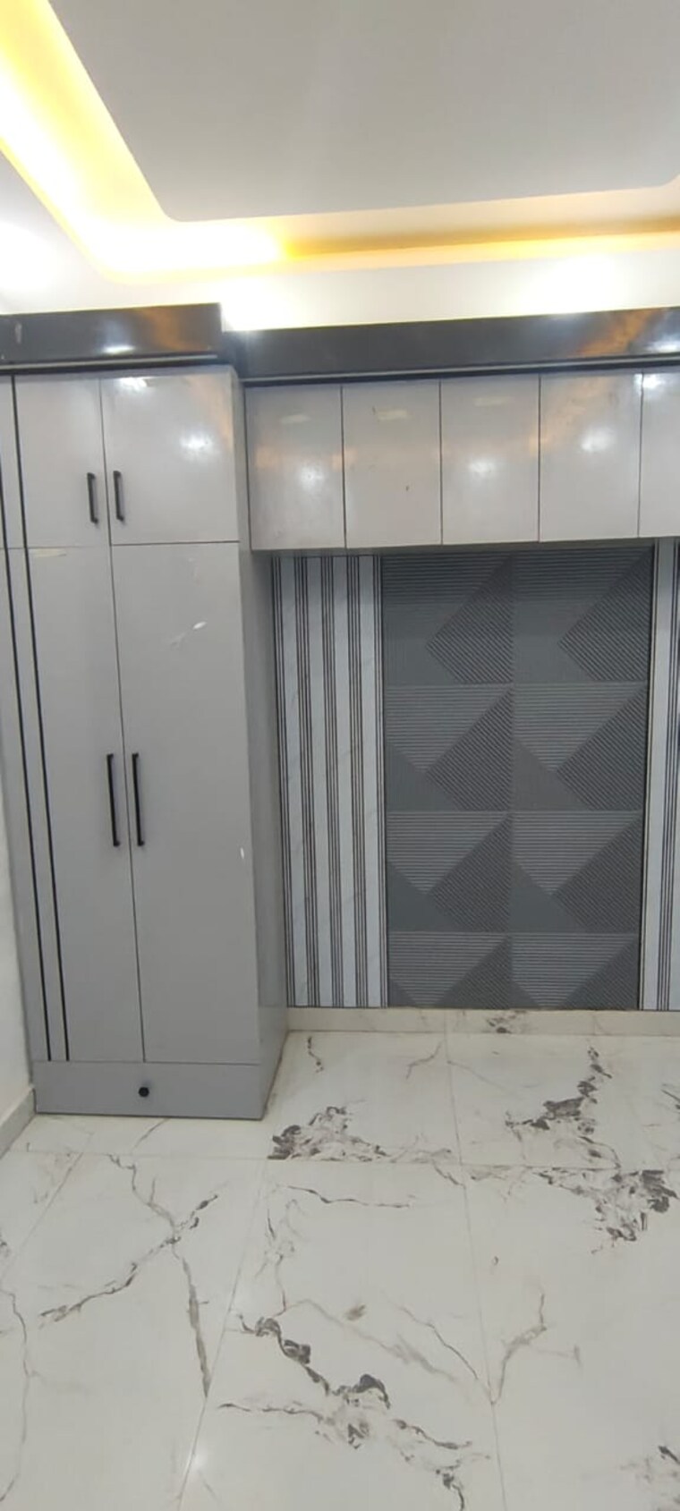 Room, dwarka mor 1 Bedroom 45 Sq.Yd. Builder Floor In Dwarka Mor Delhi 9648255