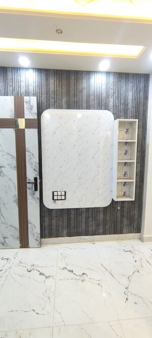 Room in 1 BHK Builder Floor at Dwarka Mor – for Sale